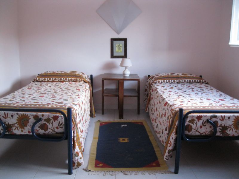 Bedroom 3 (2nd floor) 014.jpg